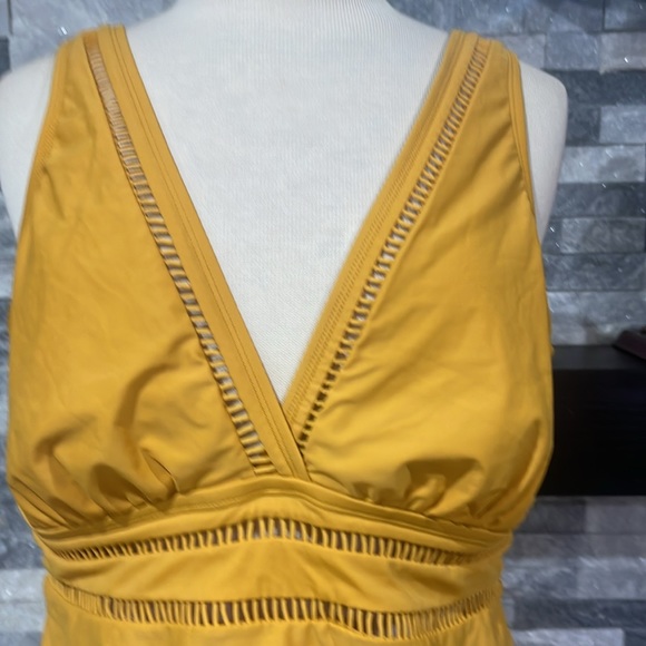 Time And Tru Women’s Tank Adj Straps Lattice Design Gold Topaz Color Sz 1X 16-18 - Picture 3 of 7